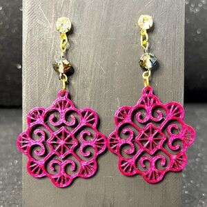 Gold and Burgundy Color Shift, Filigree Earrings